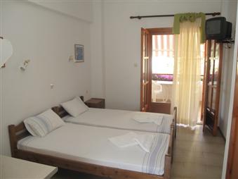 Kourtesis - Rooms Apartments for rent in Paradisos beach Neos Marmaras Halkidiki
